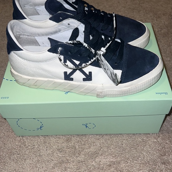 Off-White Low Vulcanized/Sued White Navy Blue - Picture 2 of 6